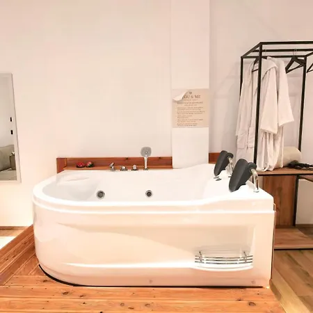 Jacuzzi * Shkodër